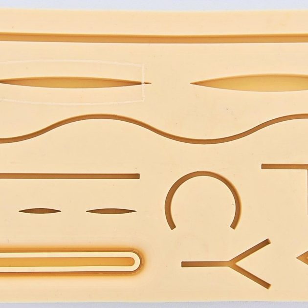 MAQUETTE DE SUTURE 11 MODEL