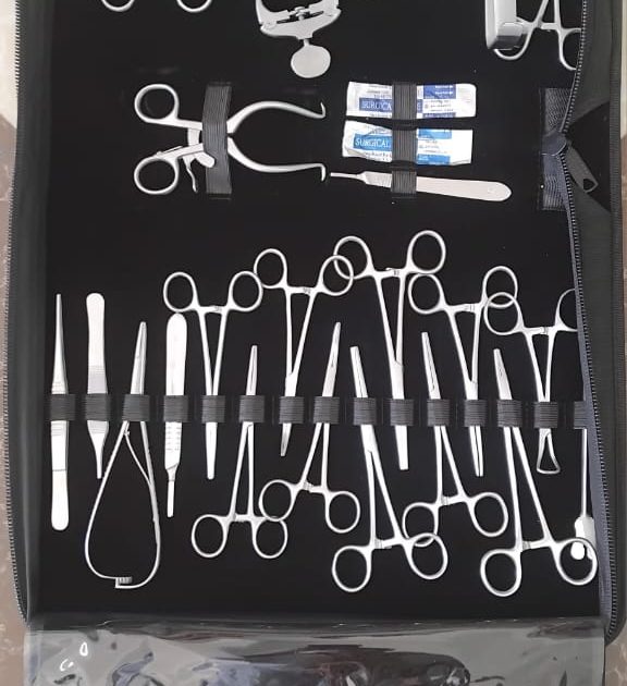 KIT CHIRURGICAL 43 PCS POUR OVIN