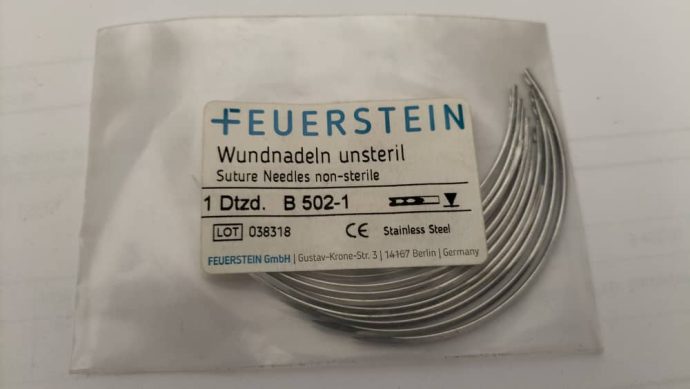 AIGUILLE DE SUTURE PETIT MODEL POUR BOVIN